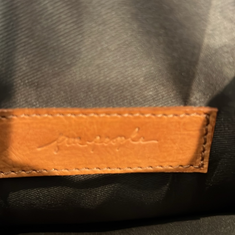 πΉ Free People Round Canteen Saddlebag - Picture 4 of 7